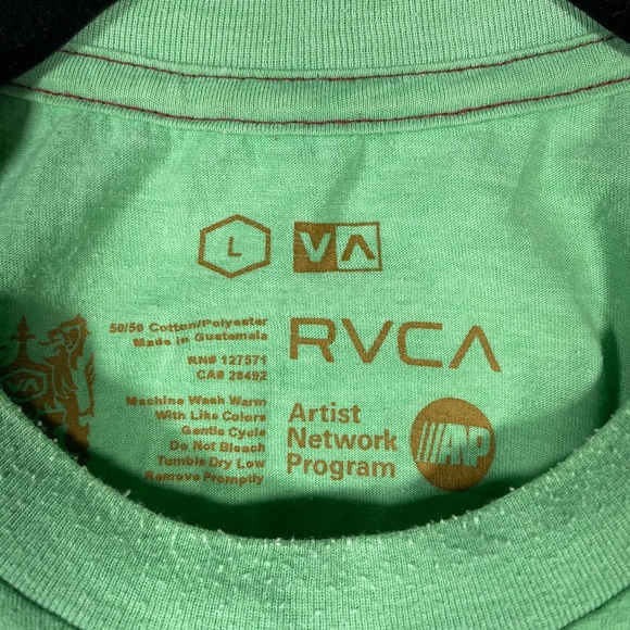 Used RVCA T-shirt green LARGE - Picture 4 of 5